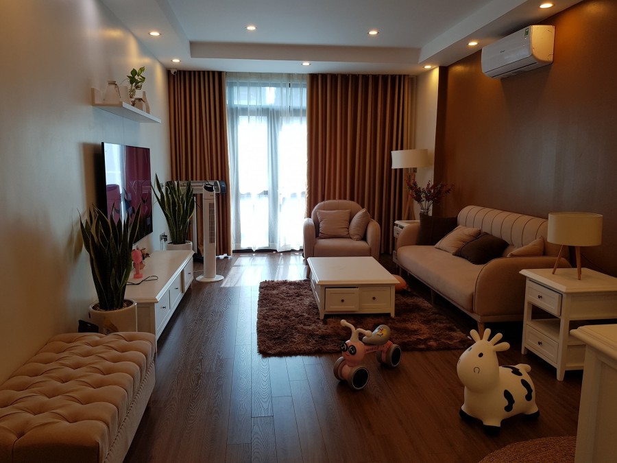 Bán nhà nguyên căn đường Bưởi Quận Ba Đình, phân lô gara ô tô, 6 tầng, thang máy