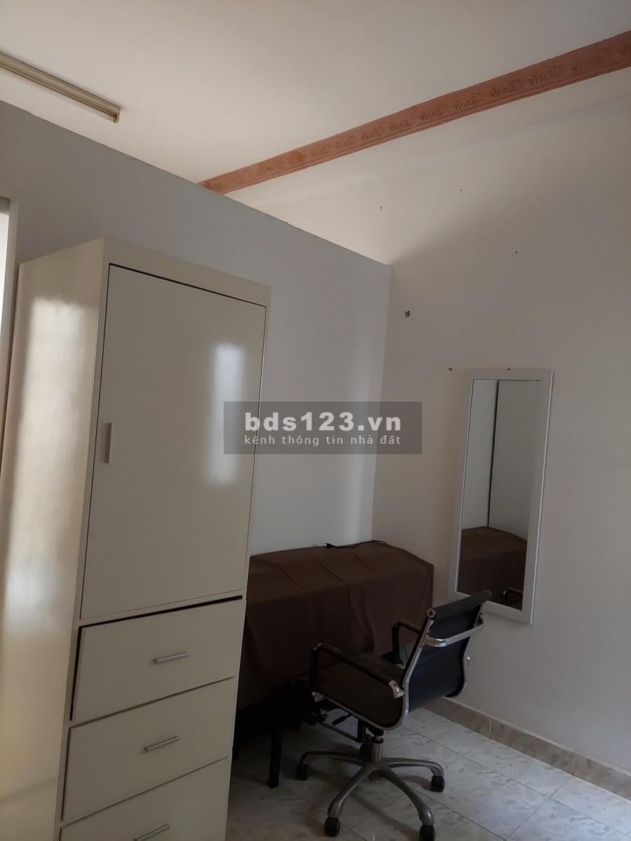 Nhà Nguyễn Văn Quá một đời chủ chưa qua đầu tư, Ngay giáo xứ Chợ Cầu
