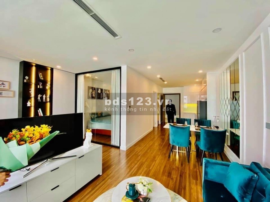 Chính chủ cần bán lại căn chung cư 2 ngủ View biển, trung tâm Hạ Long, sở hữu lâu dài