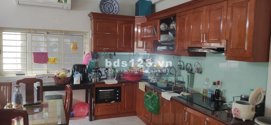 Nhà Nguyễn Sơn diện tích 98m2 5 tầng mặt tiền 5m o tô Tránh Dừng Đỗ ngày đêm, giá 11 tỷ