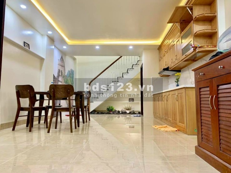 Bán Nhà Xuân Đỉnh, nhà mới xây, ngõ rộng oto tránh, kinh doanh đỉnh, dt 40m2 5 tầng giá 3.8 tỷ