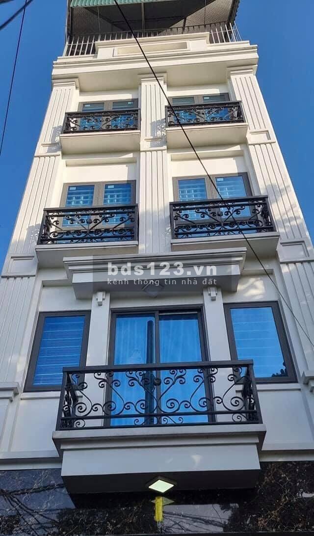 Bán nhà Nguyễn Chính, ô tô 7 chỗ đỗ, kinh doanh, chủ nhà là Kĩ Sư dt 75m2, giá 7.7 tỷ