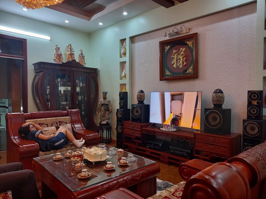 Bán nhà phường Thượng Thanh, diện tích 80m2, mt 8m, 7 chỗ đậu trong nhà, nhỉnh 4 tỷ