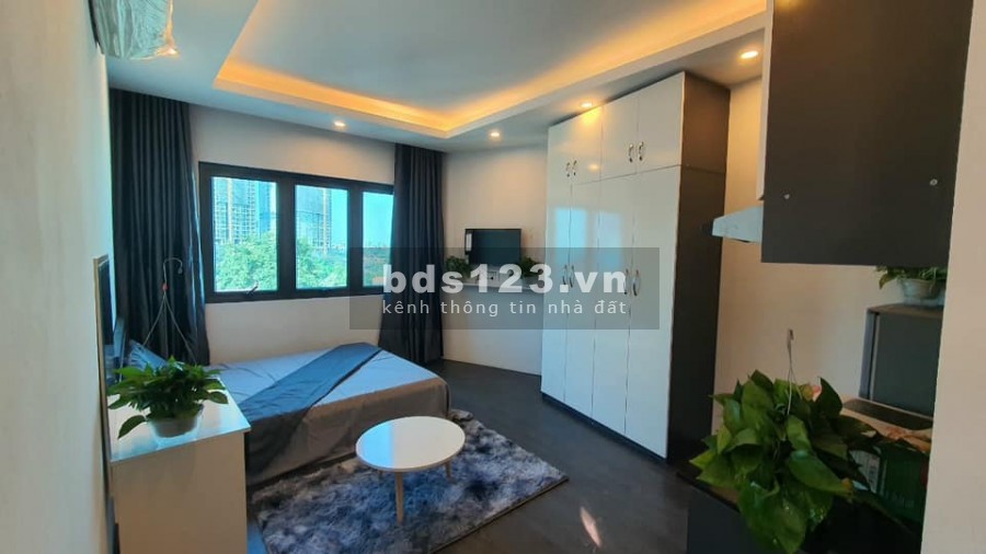 Tôi cần bán ccmn Mỹ Đình, doanh thu 90 triệu/tháng, ô tô đỗ tránh, thang máy nhập, lh 0973086353