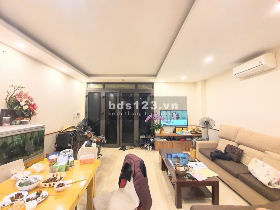 Bán gấp nhà Tạ Quang Bửu Hai Bà Trưng diện tích 51m2, nhà đẹp, ô to, liên hệ 0817750699