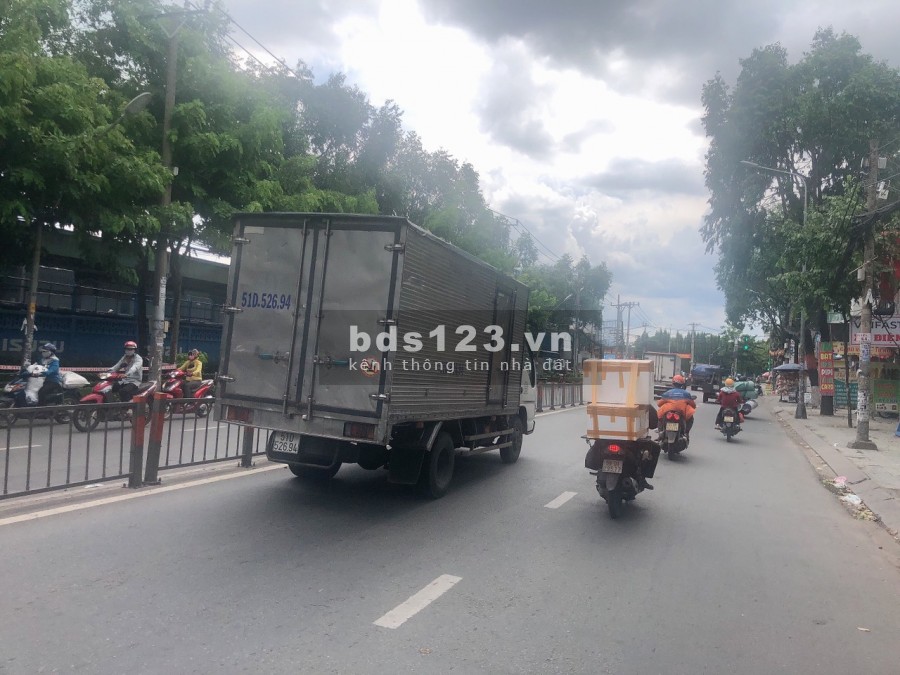 Bán nhà 5 tầng đẹp mê ly, hẻm đẹp mê hồn, dt 62m2, Quang Trung, sát chợ, giá bán 7 tỷ