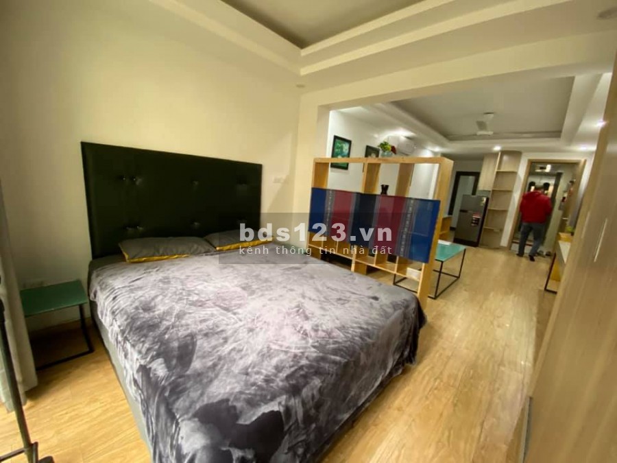 Bán nhà Nghĩa Tân, diện tích sử dụng 45m2, 5 tầng giá 75 triệu/m2, lô góc, 2 mặt thoáng