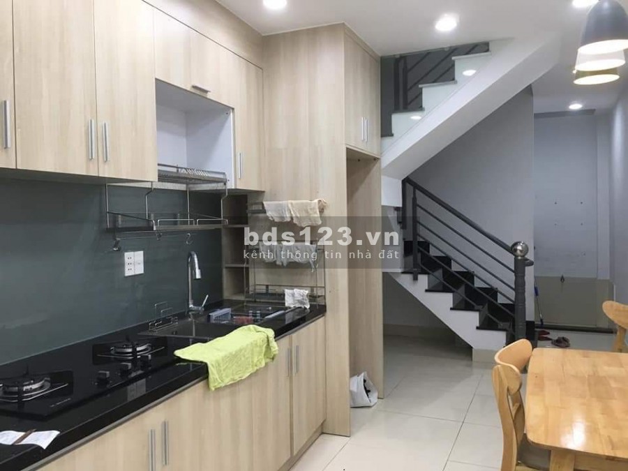 Nhà 4 tầng, HXH quay đầu. Nguyễn Thái Bình, P.12, Tân Bình. 6,1 tỷ