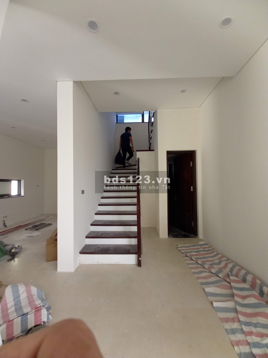 Bán nhà, Quận Hà Đông diện tích sử dụng 45m2, đúc 5 tầng, giá bán 4,8 tỷ, thương lượng