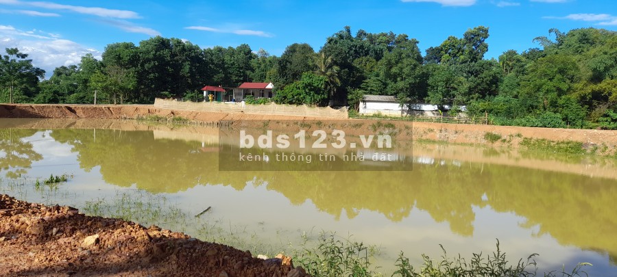 Chuyển nhượng 1441m2, có 200m2 thổ cư view hồ tại Đồng Chanh, Lương Sơn, Hoà Bình