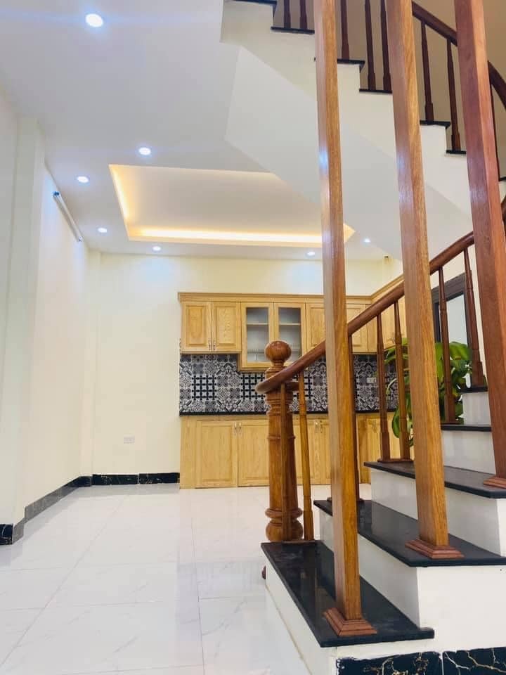 Bán nhà Khương Trung diện tích sử dụng 38m2 5 tầng 5 phòng ngủ giá cực rẻ chỉ 3 tỷ 650