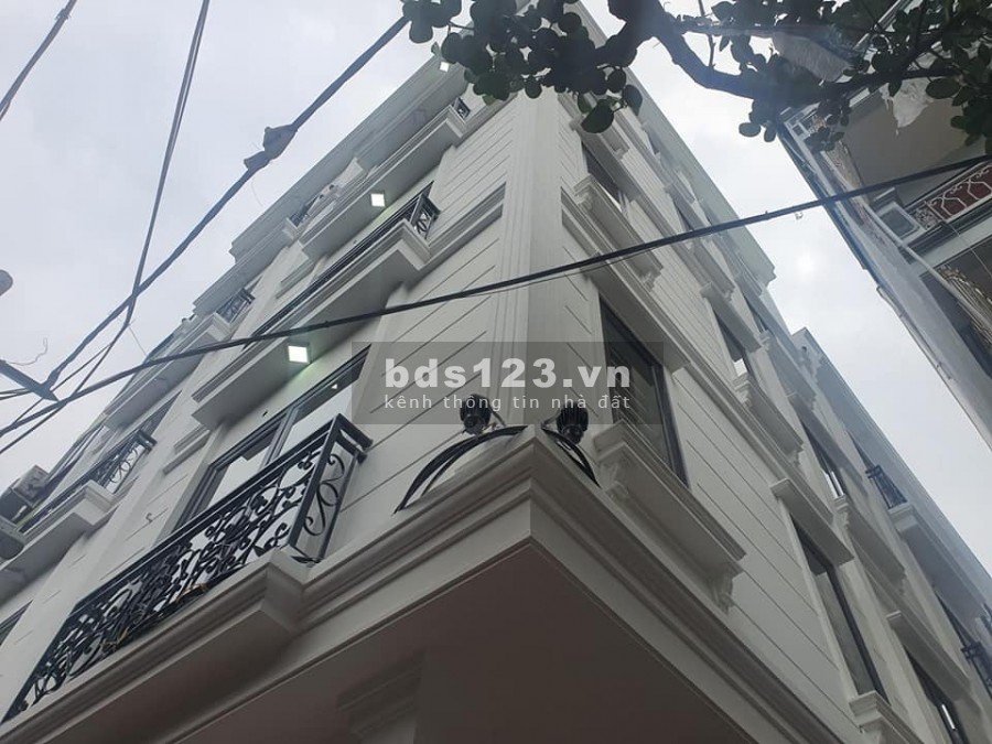 Bán nhà Tam Trinh, Quận Hoàng Mai, 5 tầng dt 37m2 nhỉnh 3 tỷ lh 0977440990. Mới xây ở ngay