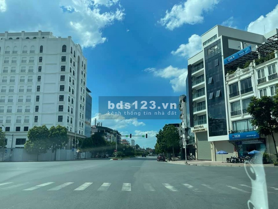 Bán nhà phố Hồng Tiến Long Biên, thang máy, kinh doanh rộng, dt 40m2, 6 tầng, mt 5m