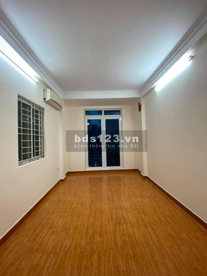 Bán Nhà Phố Tân Mai dt 25m2, 5 tầng giá 3,5 tỷ lô góc kinh doanh, 2 ô tô tránh, lh 0936505084