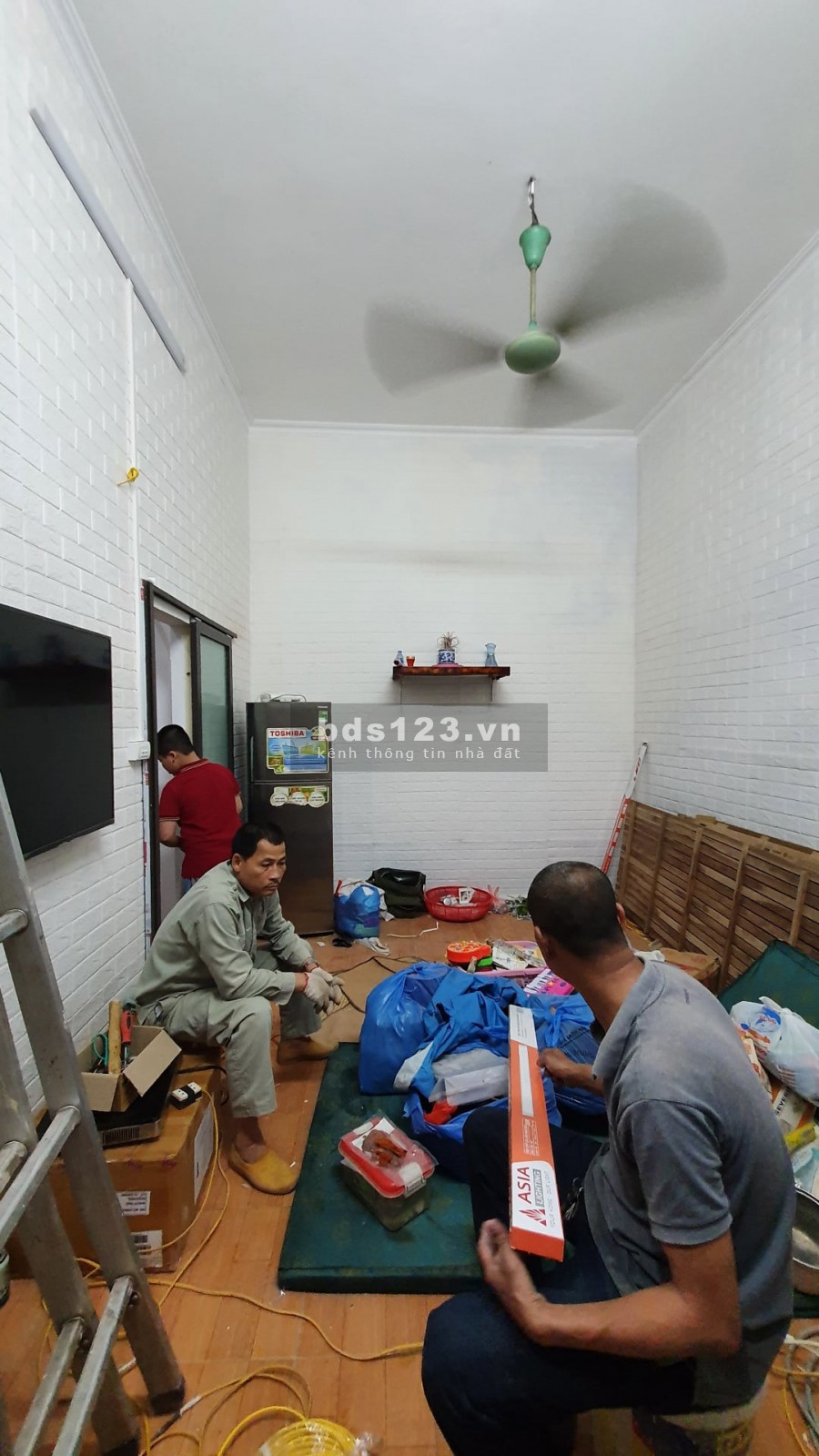 /Bán đất tặng nhà nguyên căn 2 tầng dốc Vạn Kiếp gần phố cổ dt 52m2, giá bán 2.75 tỷ