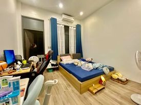 Cần bán nhà mặt phố Nguyễn Văn Trỗi, Hà Đông đúc kiên cố 4 tầng 1 tum giá bán 4.4 tỷ