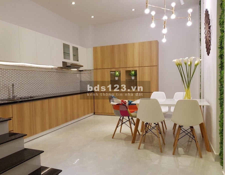 Bán nhà 5 tầng đẹp mê ly, hẻm đẹp mê hồn, dt 62m2, Quang Trung, sát chợ, giá bán 7 tỷ