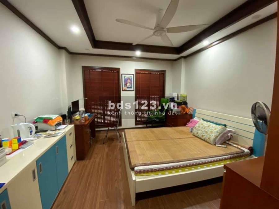 Bán nhà Nguyễn Văn Huyên nhà Vip 2 mặt thoáng, nôij thất tiền tỷ, dt 50m2, giá bán 8.5 tỉ