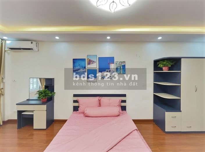 Siêu phẩm dt 60m2, 6 tầng thang máy, gara ô tô tránh Nguyễn Khánh Toàn, vỉa hè, kinh doanh