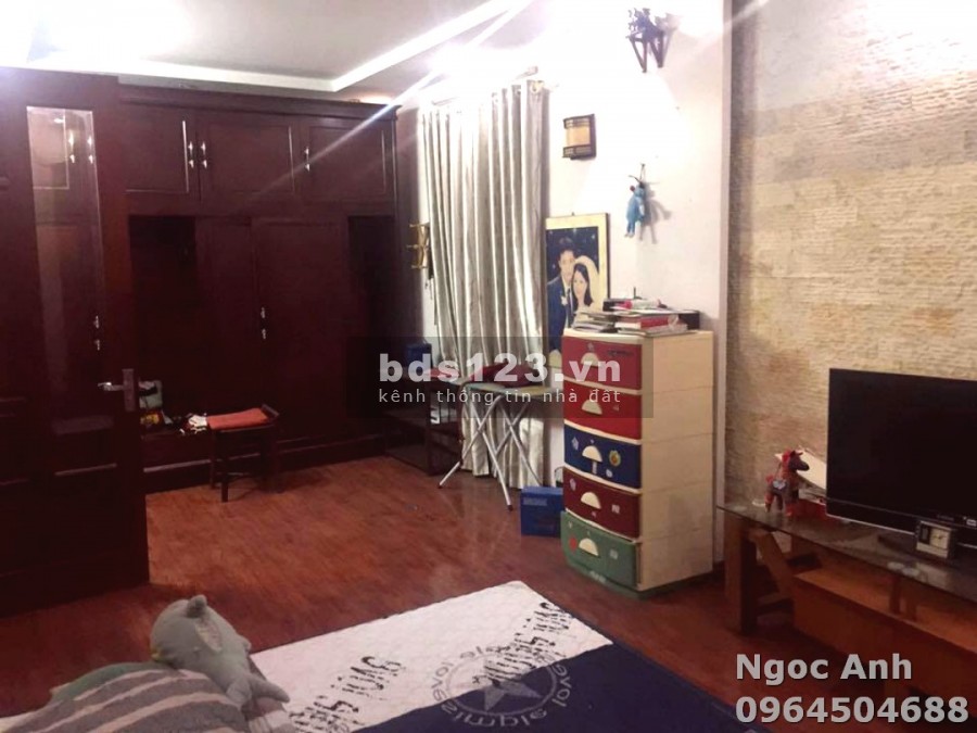 Bán nhà Đông Tác, lô góc 3 mặt thoáng, diện tích sử dụng 72m2, mặt tiền 7.3m, giá bán 5.8 tỷ