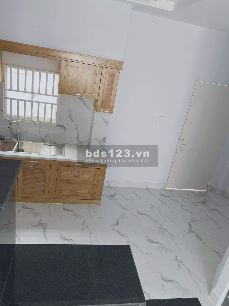 Bán nhà hai mặt tiền Hồng Lạc 75m2 giá giảm sâu 2.5 tỷ chỉ còn 13.5 tỷ