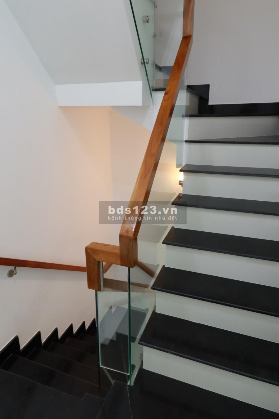 Bán nhà hẻm xe hơi Lê Trực Bình Thạnh nhà đẹp ở ngay đt 45m2, 5 tầng, 4 pn, giá 7 tỷ, lhcc