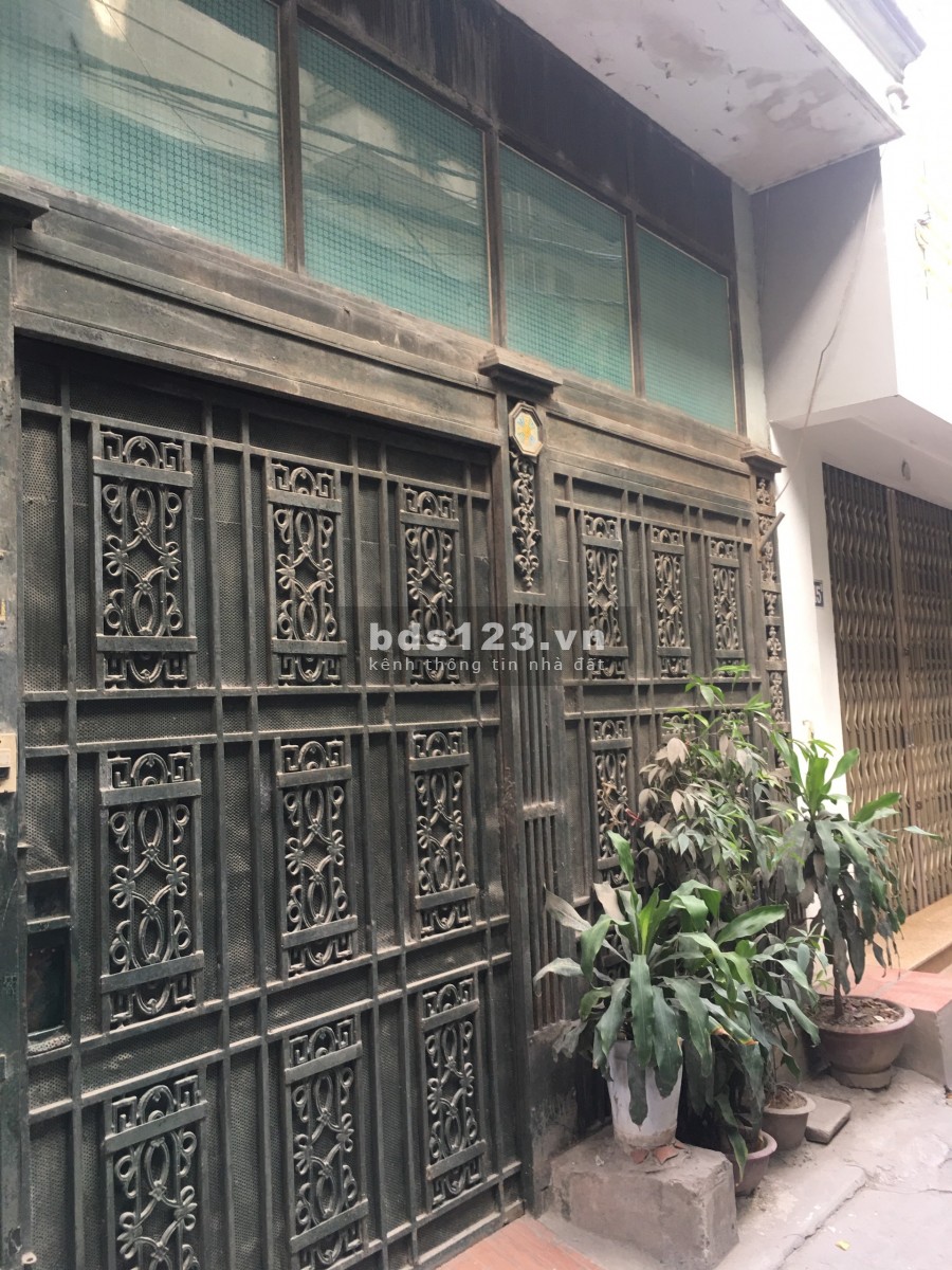 Cho thuê nhà riêng Võng Thị- Tây Hồ: DT53m2x 4 tầng, 5 ngủ, MT4m