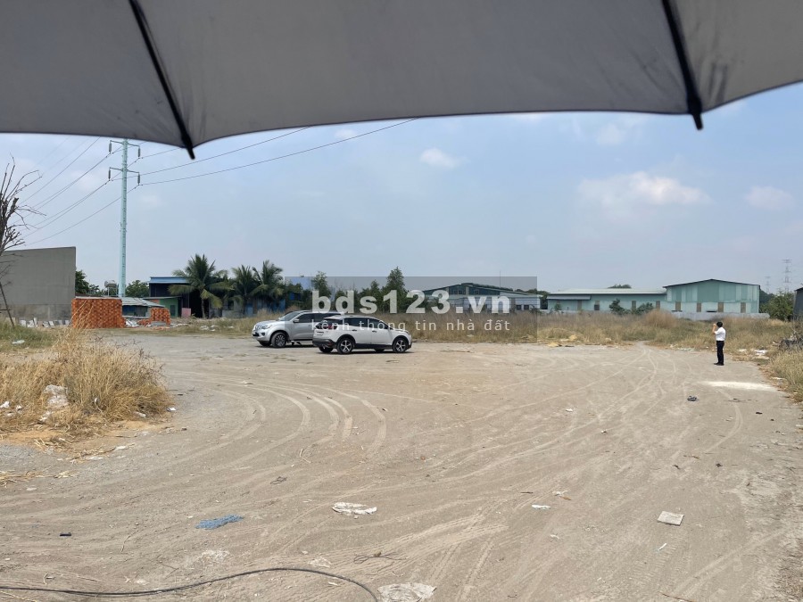 Chính chủ cần bán đất mặt tiền đường Võ Văn Bích cách Cầu Xáng 400m nằm giáp Huyện Hóc Môn