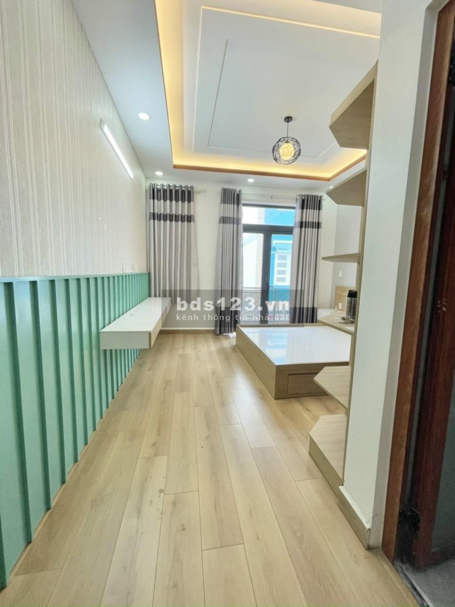 Bán nhà Gò Vấp, HXH, Khu Phân Lô, 4 Tầng, 60M2, Giá Rẻ.