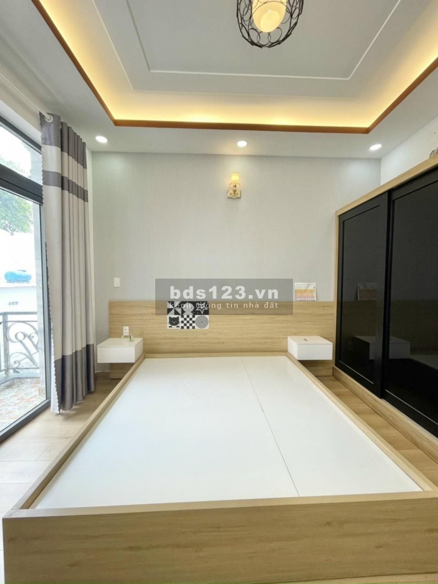 Bán nhà Gò Vấp, HXH, Khu Phân Lô, 4 Tầng, 60M2, Giá Rẻ.