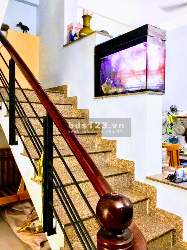 Bất Động Sản phường 14 Quận Gò Vấp ngang 5.2 nở hậu 6m dài 15m giá rẻ, sổ sẵn