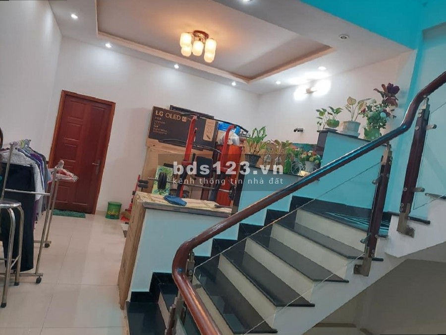 Bán nhà Nguyễn Thị Tần, Quận 8, hẻm xe hơi 6m, khu dân trí cao, hàng xóm văn minh, yên tĩnh