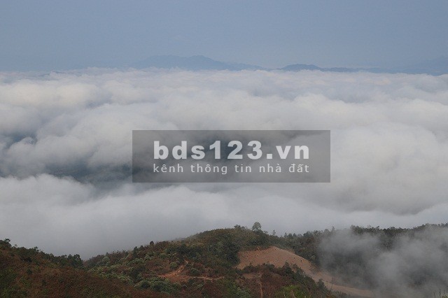 Bán mảnh đất gần sân golf 65ha view biển mây khu du lịch Y Tý Sapa 2, pháp lí đủ, bàn giao ngay
