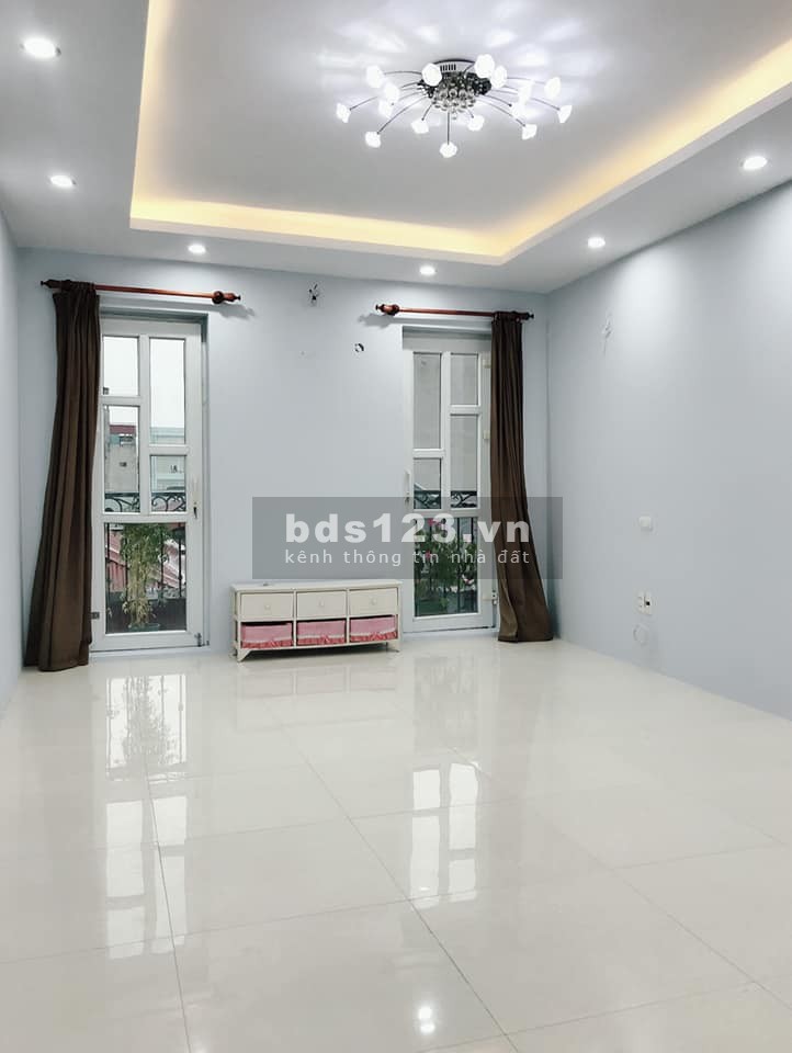 Nhà đẹp nguyên căn duy nhất tại Ngọc Lâm chủ tự xây hiện đại 6 tầng kiên cố, giá bán 3.4 tỷ