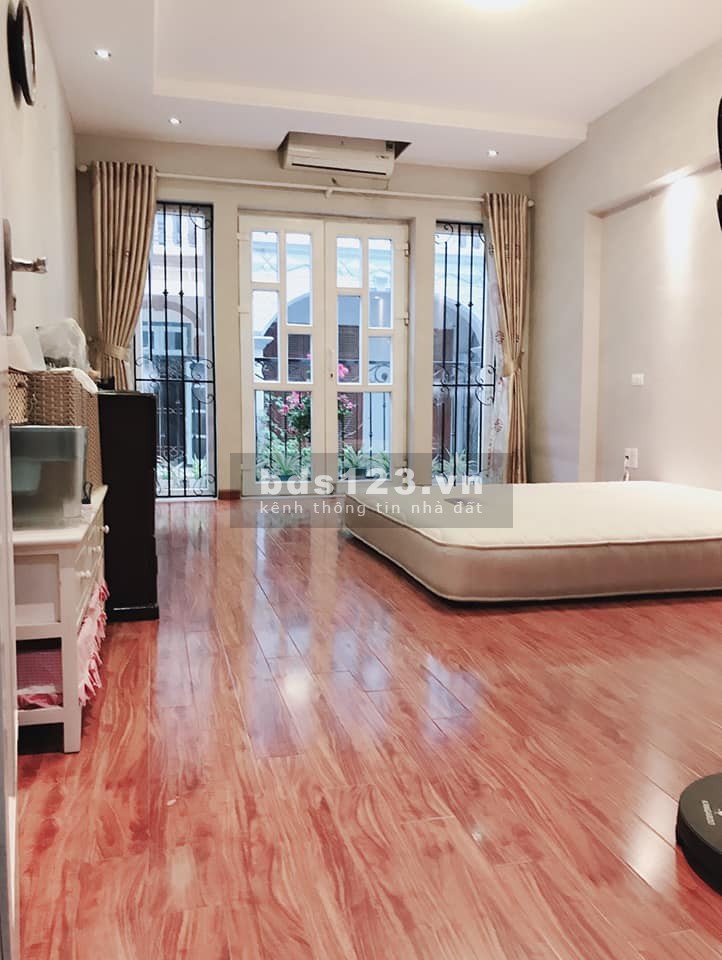 Nhà đẹp nguyên căn duy nhất tại Ngọc Lâm chủ tự xây hiện đại 6 tầng kiên cố, giá bán 3.4 tỷ