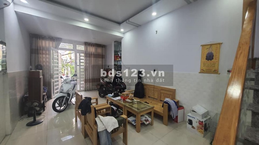 Nhà Lạc Long Quân, Tân Bình, diện tích sử dụng 46m2, Mới đẹp, giá chỉ 4,6 tỷ, sổ chính chủ