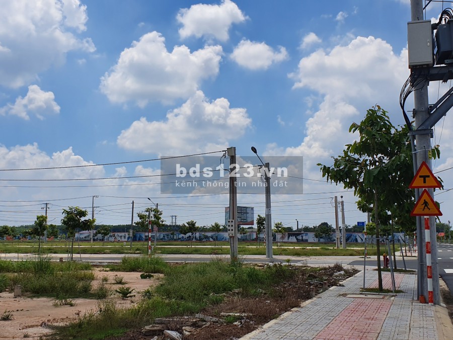 Bán Đất Thổ Cư Sổ Hồng Sẵn Bàu Bàng Bình Dương diện tích sử dụng 100m2, xây dựng tự do