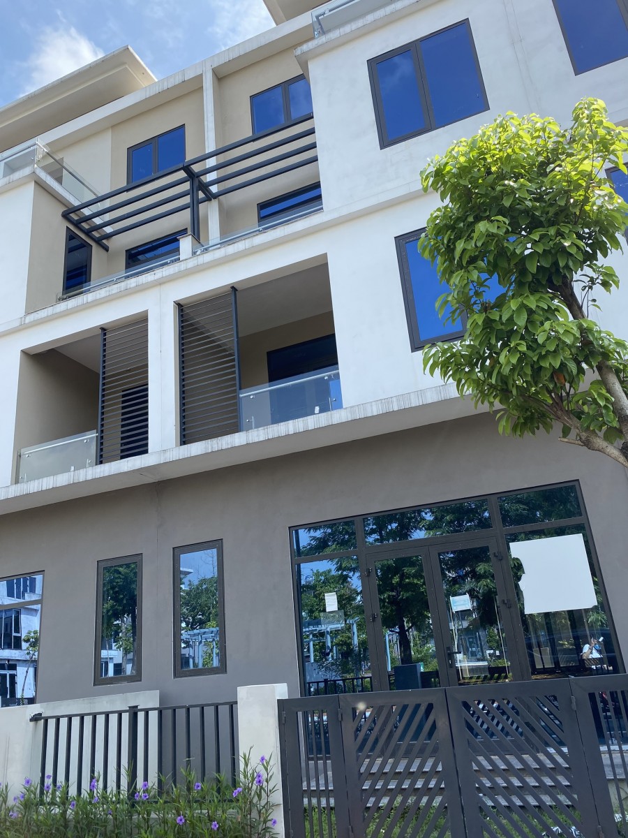 Shophouse 132m2 MT 6m kinh doanh đỉnh, có hỗ trợ vay vốn 65%, nhận nhà ở ngay giá chỉ từ 75tr/m2