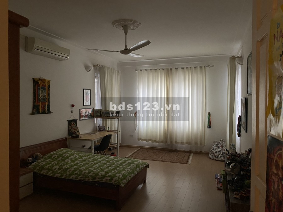 Chính chủ gửi bán nhà 5 tầng Lạc Long Quân, Tây Hồ, Hà Nội, full nội thất - 0973781843 Ánh.