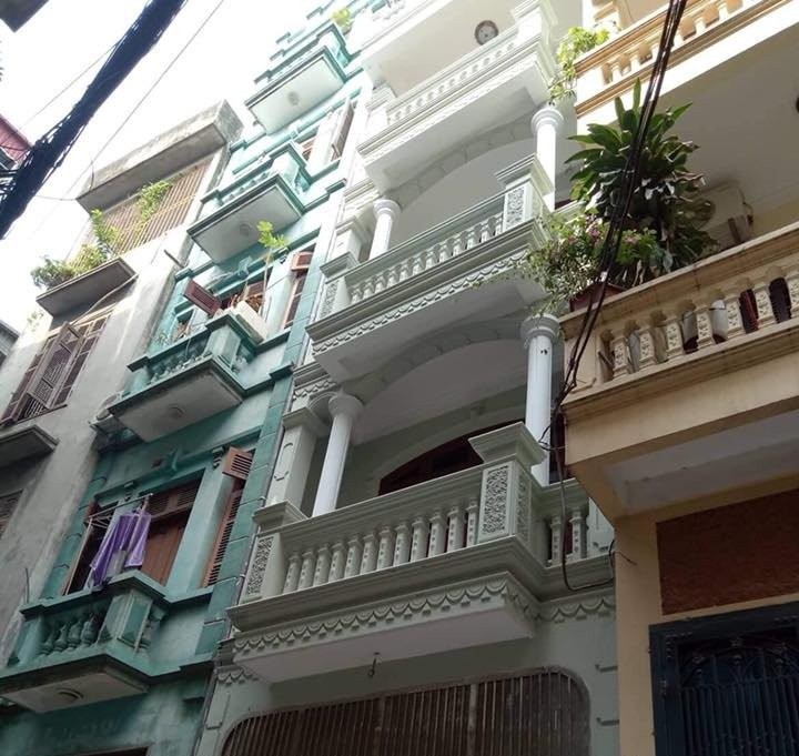 Bán gấp nhà phố Quan Nhân trong tháng 8, diện tích 43m2, giá chỉ nhỉnh 4 tỷ, sổ chính chủ