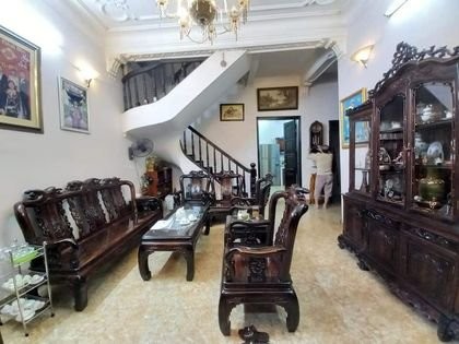 Bán gấp nhà phố Quan Nhân trong tháng 8, diện tích 43m2, giá chỉ nhỉnh 4 tỷ, sổ chính chủ