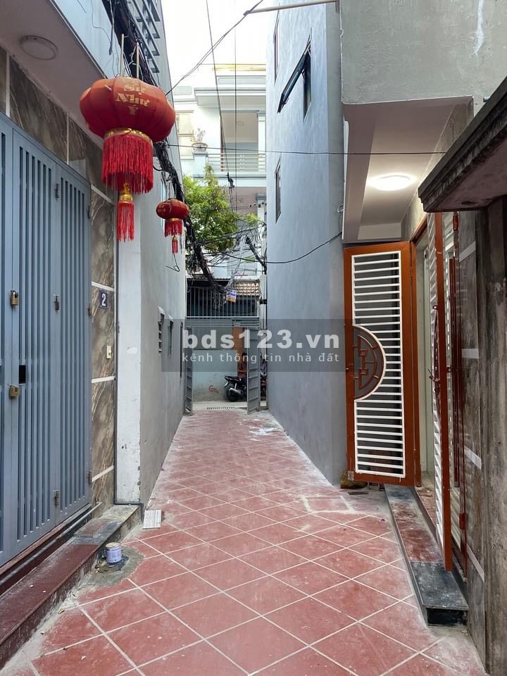 Chính chủ cần bán gấp nhà Lâm Du Bồ Đề dân trí cao nội thất đẹp về ở luôn giá bán 3 tỷ