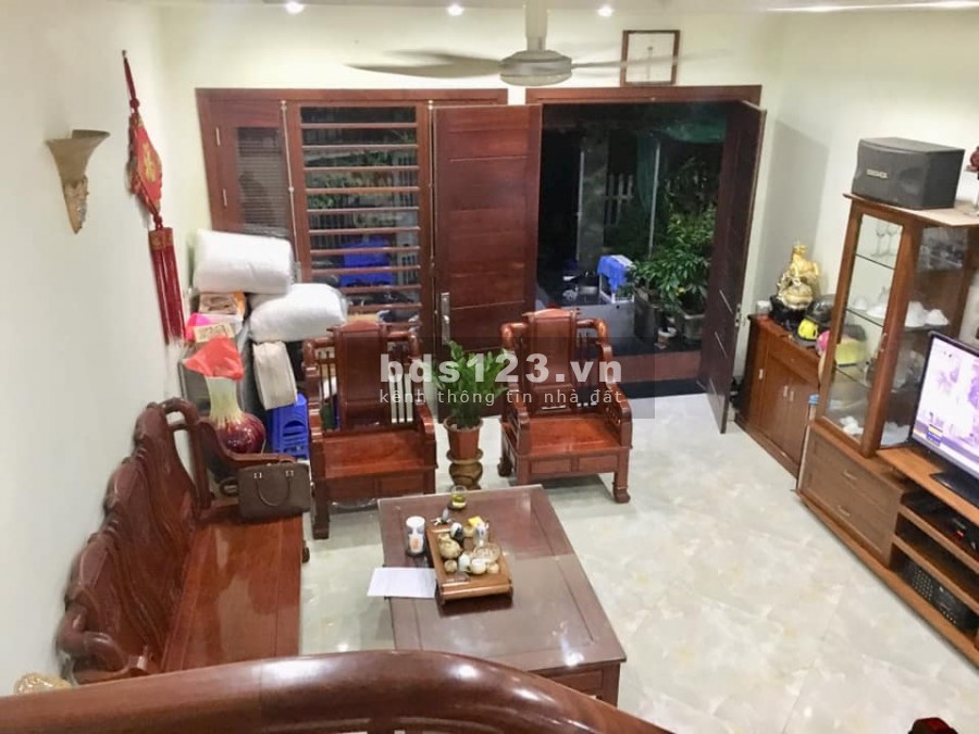 Bán nhà đẹp phố Tôn Thất Tùng, đt 53m2, mặt ngõ ba gác tránh, xây ccmn doanh thu siêu tốt