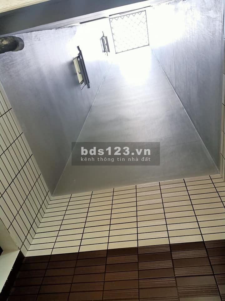 Bán GẤP nhà trung tâm Tân Thới Hiệp kế đồn CA Quận 12, Hàng xóm toàn người trí thức