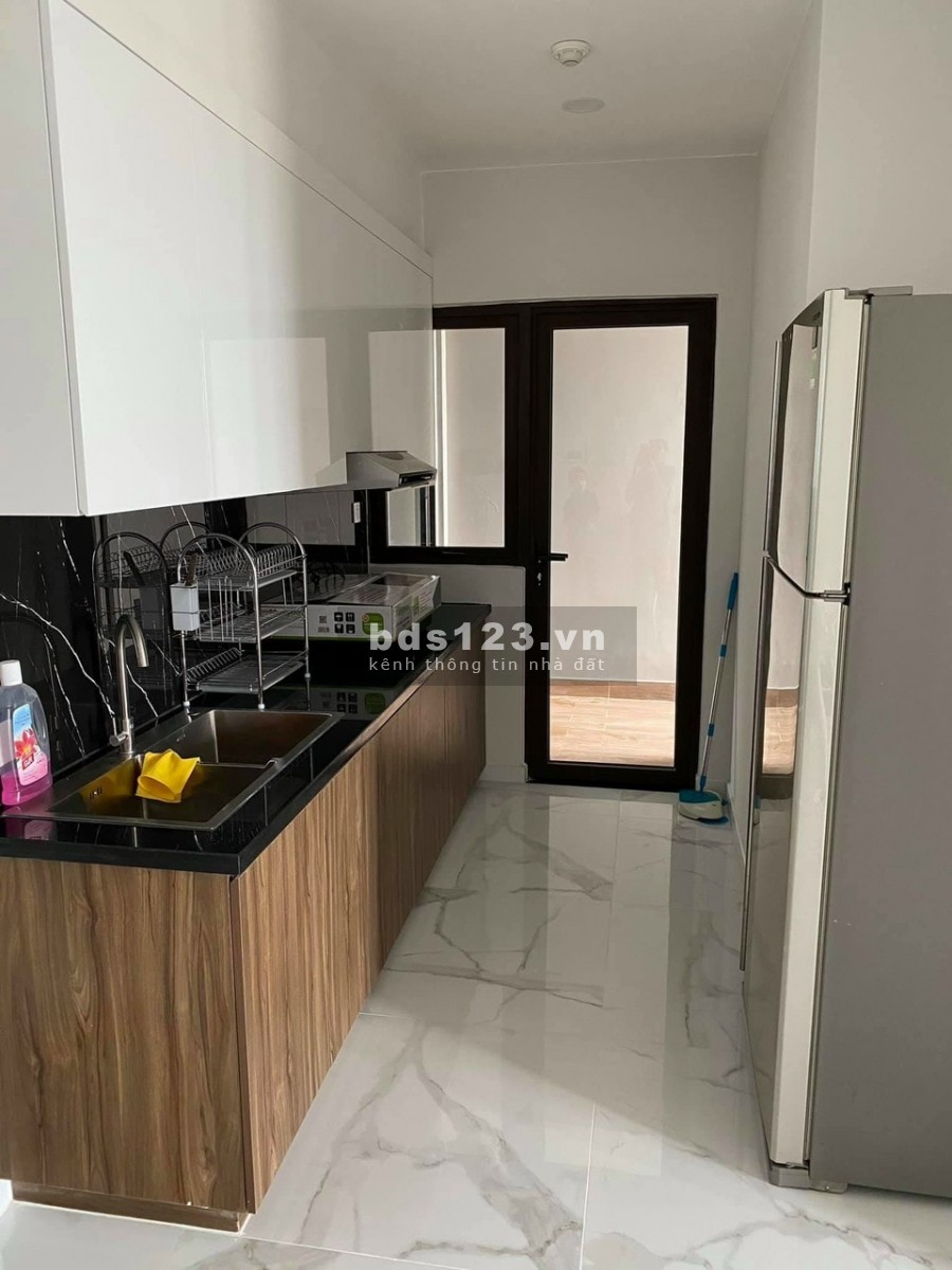 Bán gấp căn hộ 2PN Opal Boulevard tầng 12 View Đông Nam và Tây Nam giá 2.6 tỷ