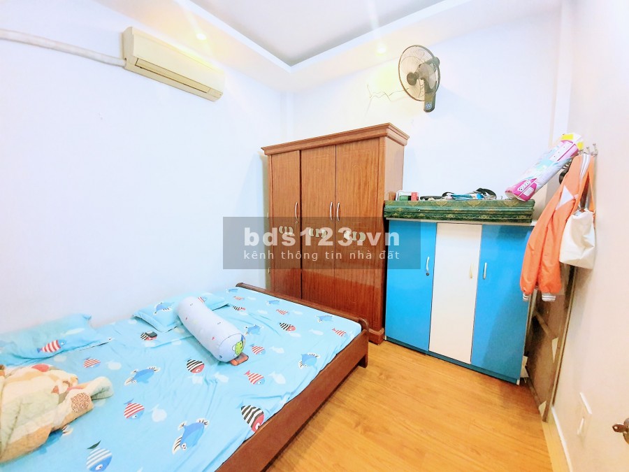 Thanh Xuân nhà đẹp ở ngay, tặng nội thất, gần ô tô 5 tầng đúc, diện tích 30m2 giá 3.6 tỷ