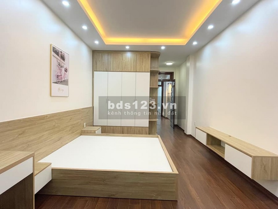 Bán nhà siêu hiếm Ngọc Thuỵ Long Biên, ô tô đỗ cửa nhà đẹp ngõ nông, dt 40m2, 5 tầng, giá 3.6 tỷ