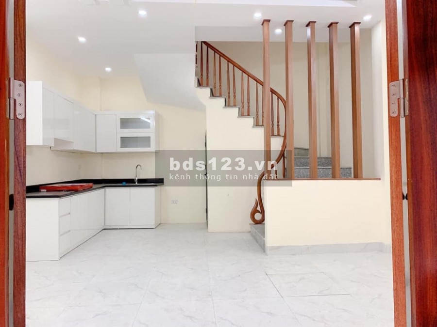 Bán nhà Mỹ Đình, diện tích 47m2, nhà mới cực đẹp, ngõ nông, giá bán 3.x tỷ (x nhà trẻ)