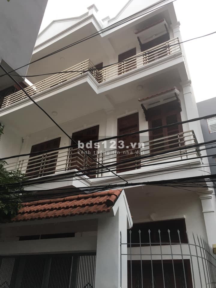 Bán đất tặng nhà khu VIP Long Biên mặt tiền 6.4m xe ô tô vào nhà giá bán 6.1 tỷ, sổ đẹp