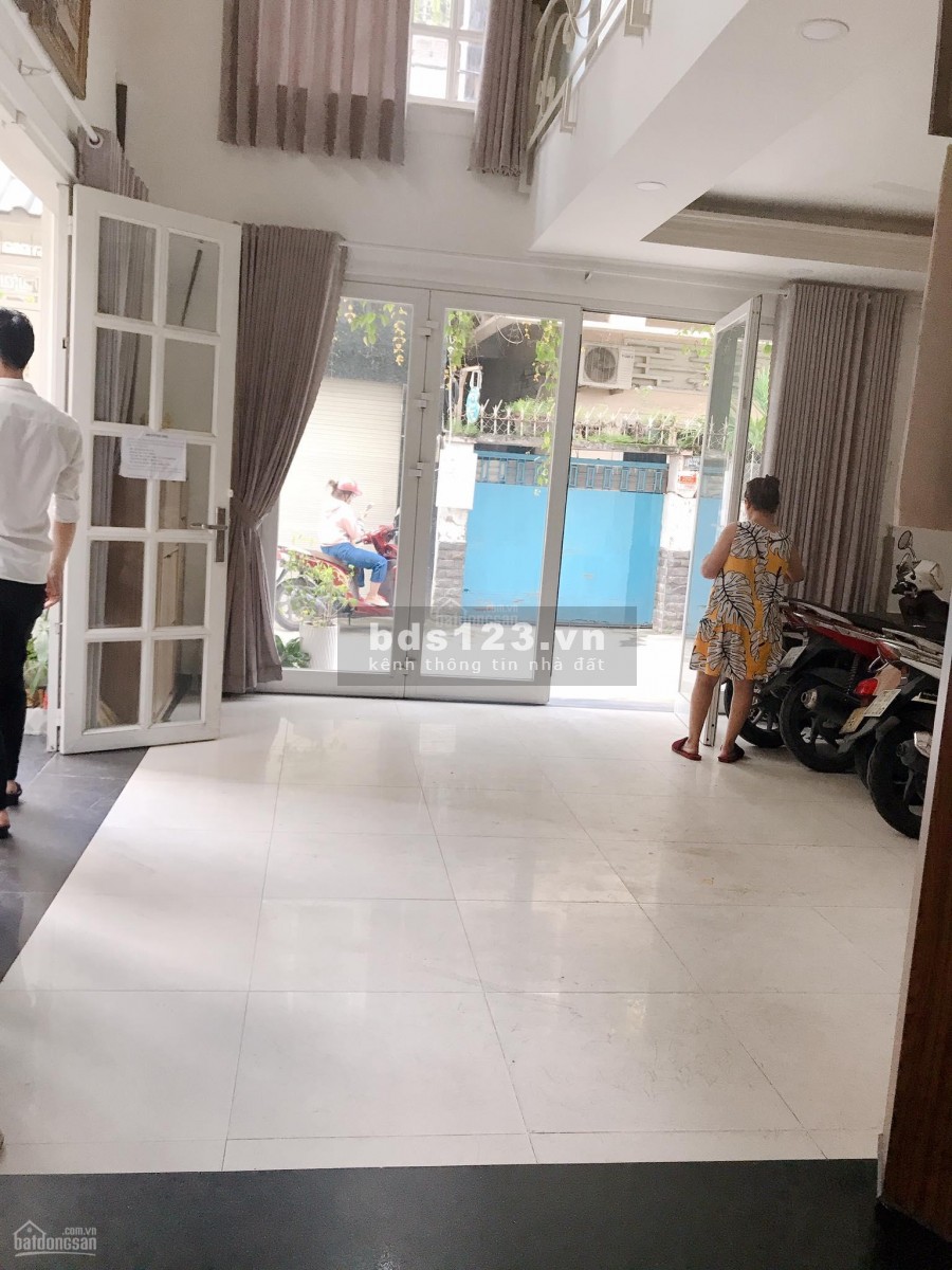 Bán nhà 36m2, 4 tầng, giá 5,6 tỷ đường Phạm Văn Hai, Phường 3, Quận Tân Bình